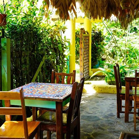 Cabinas Guarana Puerto Viejo de Talamanca Exterior foto